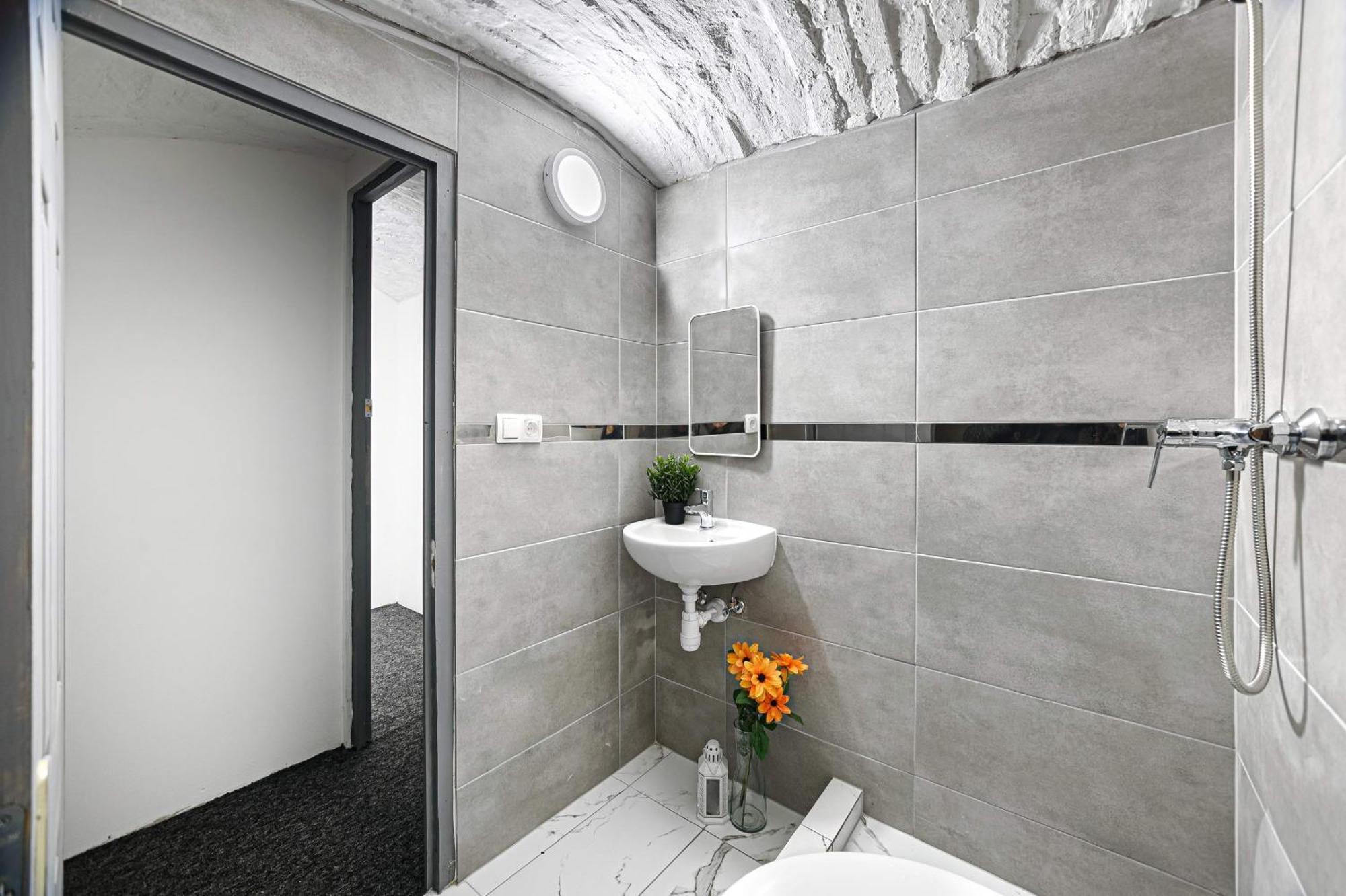 Muranyi 50 City Rooms Budapest Ngoại thất bức ảnh